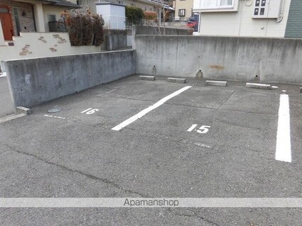 ダイヤハイツしの　Ｂ[3LDK/83.22m2]の駐車場