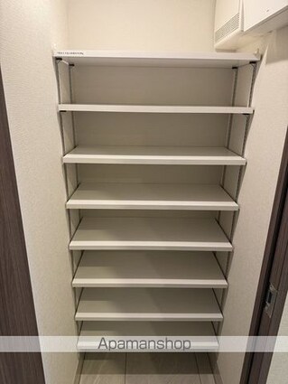 プレディアコート三軒茶屋[1LDK/36.16m2]の収納2