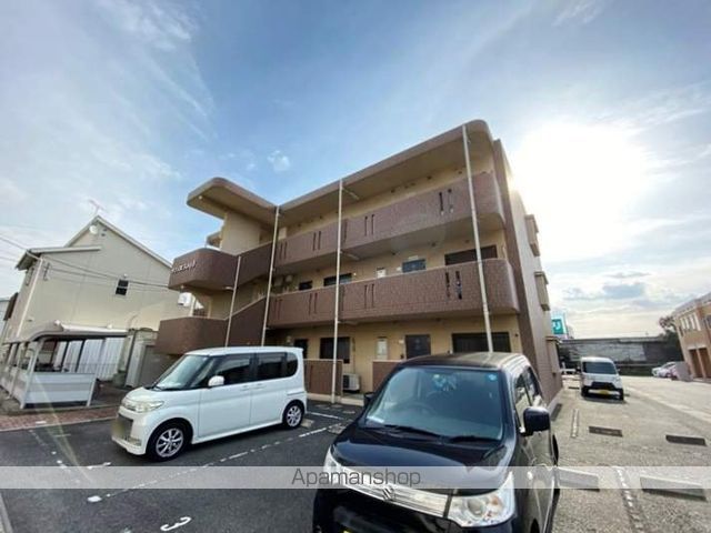 ファミーユKAYIIの外観写真