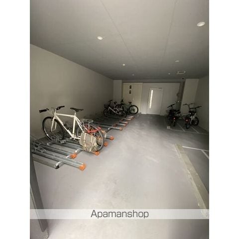 LEGALAND難波南の内装写真