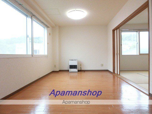 ヤナセマンションの内装写真