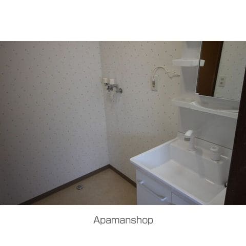 クオーターハイツの内装写真