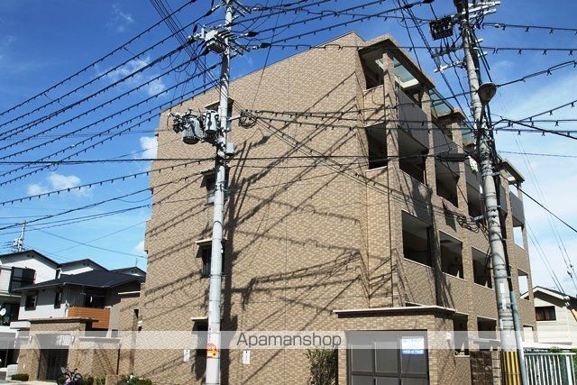 ロワイヤルヴァンテの外観写真