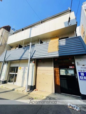ハイツ雅1号館の外観写真