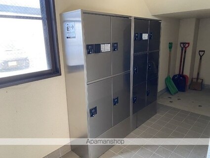 アウスピオーリ[3LDK/71.2m2]の内装1