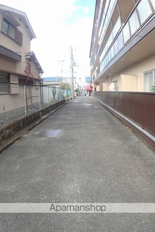 野崎ヶ丘ハイツの玄関写真