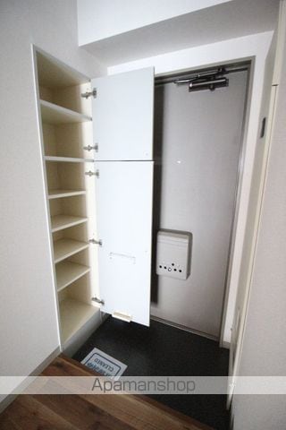 ロイヤルレピュート東島田の内装写真