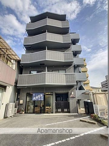 パルティール21の玄関写真