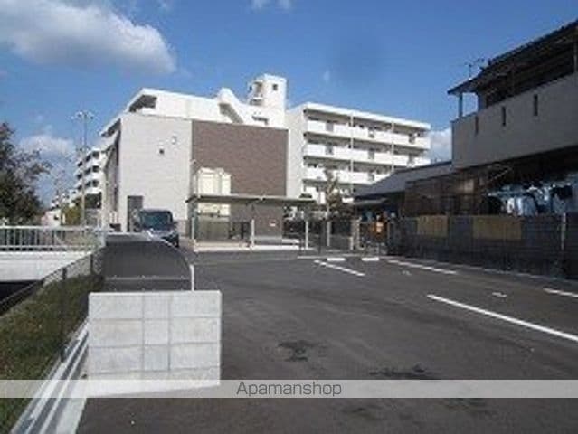クレイノフィセント ファルコンのその他写真