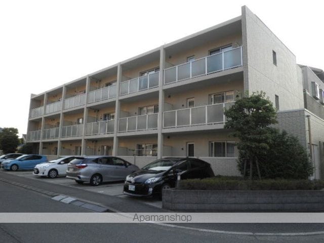 アイリスコート七右衛門の外観写真