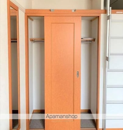 レオパレス薫峰[1K/20.28m2]の収納