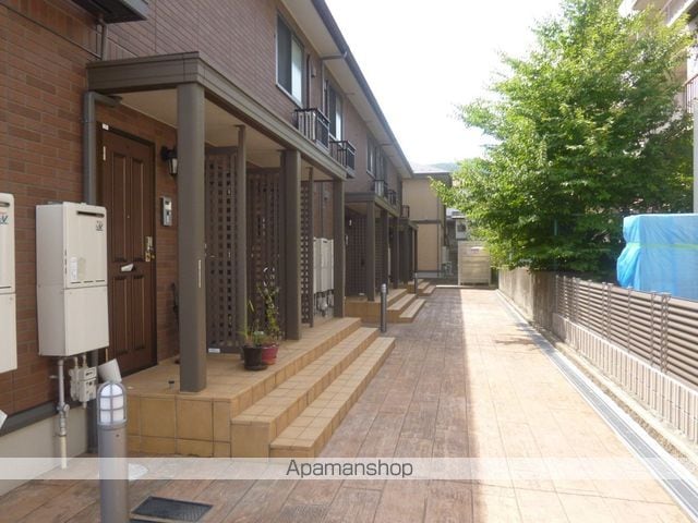 リビングタウン唐崎 A棟の玄関写真