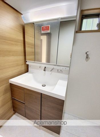 東急田園都市線 たまプラーザ駅 バス乗車時間：5分 最寄りバス停で下車 徒歩5分 2階建 築6年の内装写真