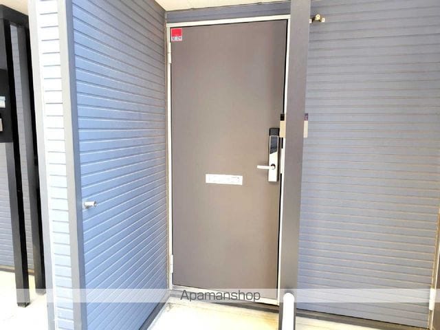 レオネクストすみれの玄関写真