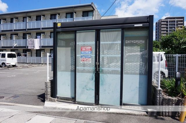 レオパレス松山インターIIの玄関写真