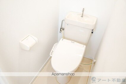 アルト雄郡　西棟[1R/22.9m2]のトイレ