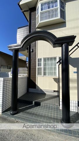 奥田西町第1レジデンスの玄関写真