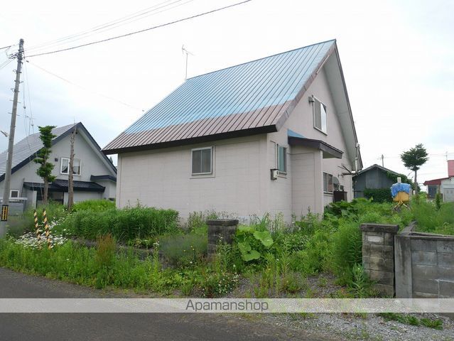 三笠市柏町貸家の外観写真
