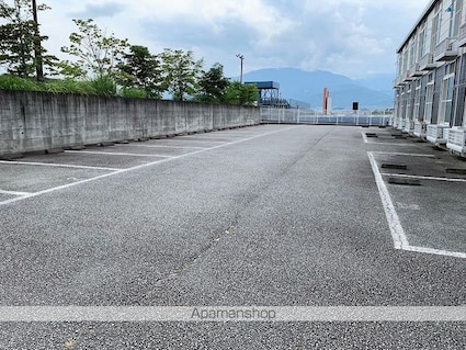 レオパレス翠[1K/23.18m2]の駐車場