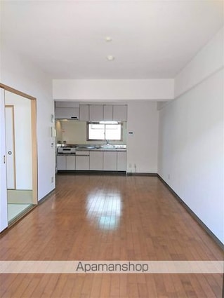 Ｇｒｅｅｎ　Ｃｏａｔ[2LDK/58.5m2]のリビング・居間