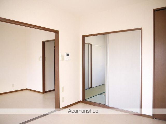 グリーンハイツ島立の内装写真
