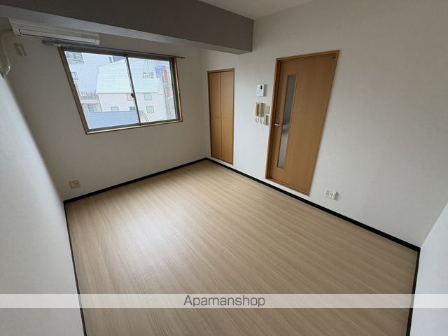 レジデンスヤマキの内装写真