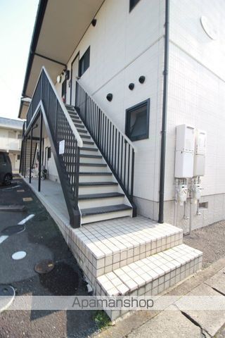 ヴィレッジ高島 A棟の玄関写真