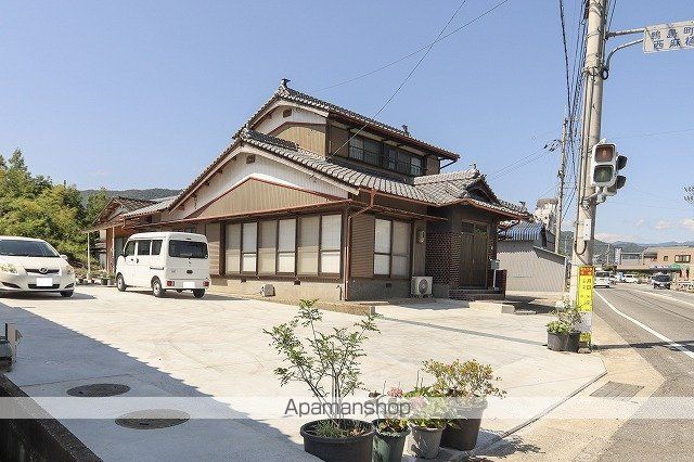 吉野川市 2階建 築47年の外観写真