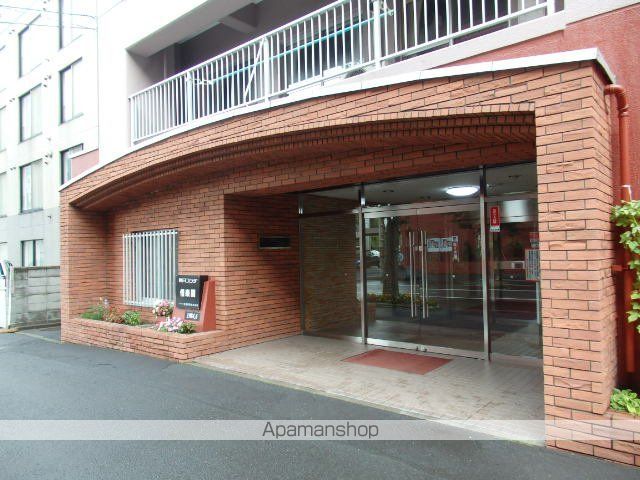 朝日プラザ偕楽園の玄関写真
