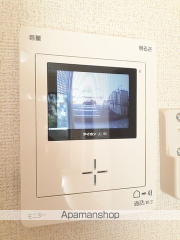 ACROSS・BENーHの内装写真