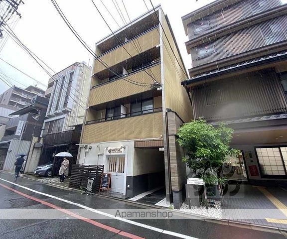 エスカル2六角の外観写真