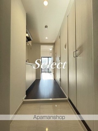 神奈川県横浜市西区浅間町１丁目[1K/20.55m2]の玄関