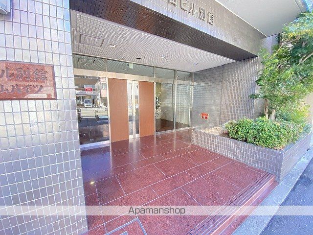 上三青山ハイツの玄関写真