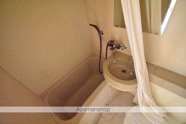 クレセント小町の内装写真