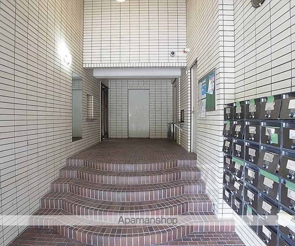 アレックスVの玄関写真
