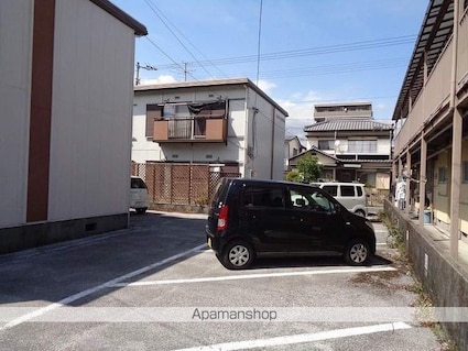 ＭＴハイツＢ[2DK/38.59m2]の駐車場