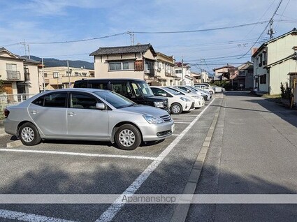 レオパレス城東ガーデン[1K/20.81m2]の駐車場