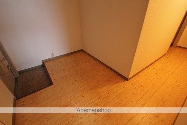 ウィスタリアハイツDの内装写真
