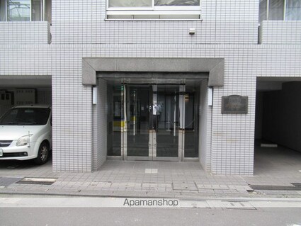 東京都中野区中野３丁目[1K/26.53m2]のエントランス