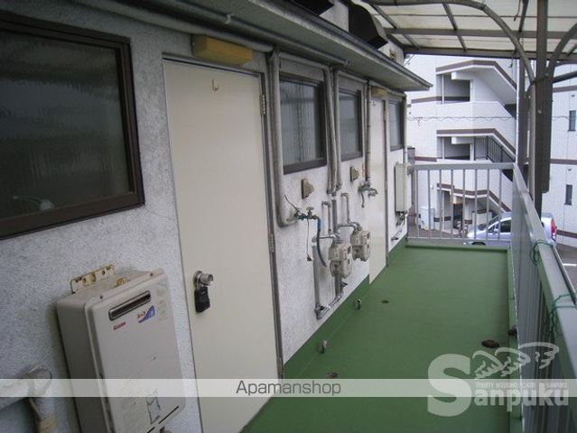 小栗ハイツの玄関写真