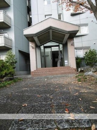 ナチュラルリーフ松山[3LDK/59.52m2]のエントランス1