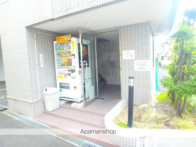 レオハイム長尾IIの玄関写真