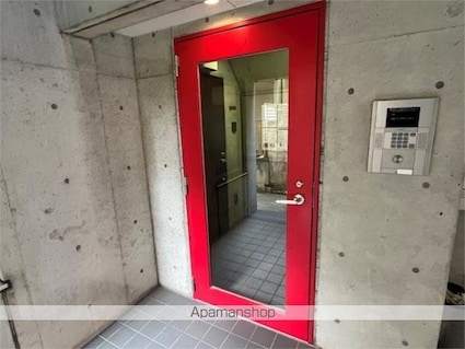 レガリア蓮根[1R/19.24m2]のエントランス