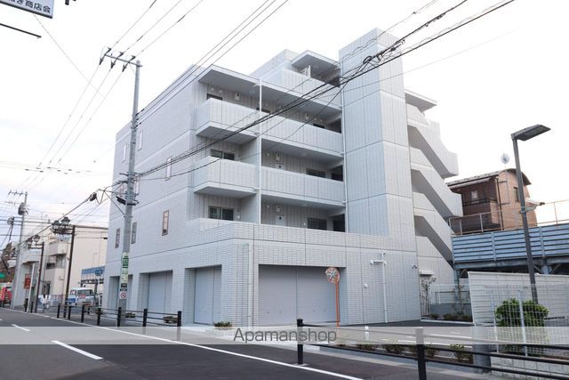グランデュール峯﨑IIIの玄関写真