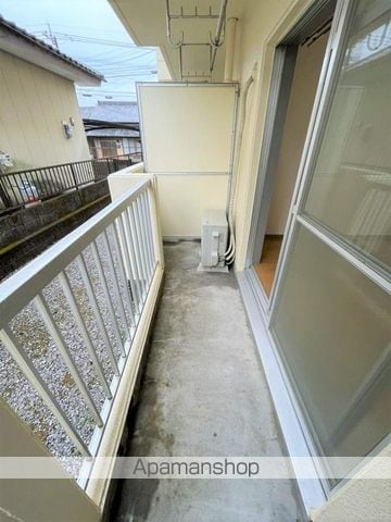ホワイトスクエアの内装写真