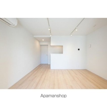 コンフォリア・リヴ渋谷本町[1LDK/38.4m2]のリビング・居間