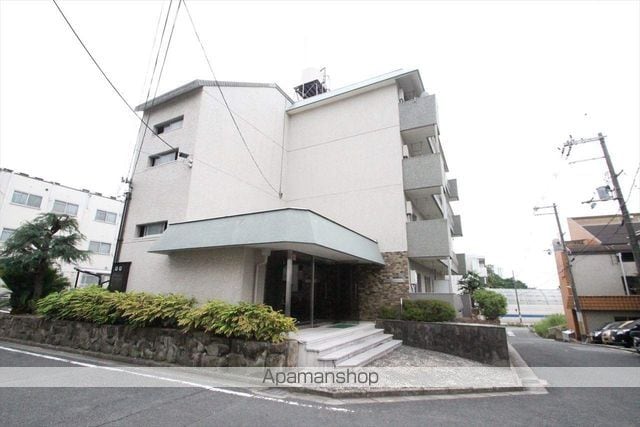 紙谷第2マンションの外観写真