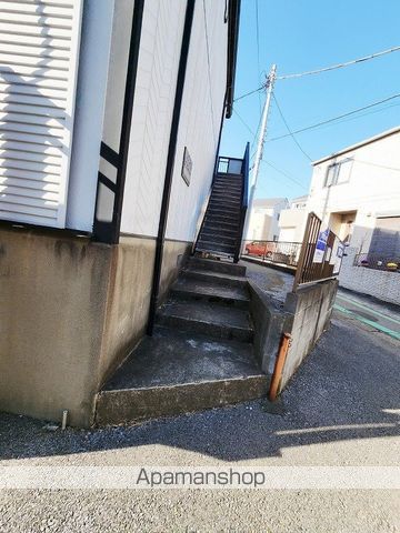 クレインハイツの玄関写真