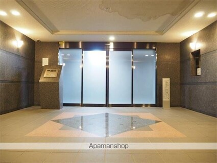 ルーブル学芸大学五番館[1R/30.75m2]のロビー