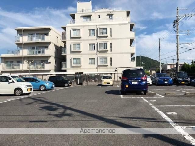 アルティプラザ野洲[3SLDK/93.2m2]の駐車場2
